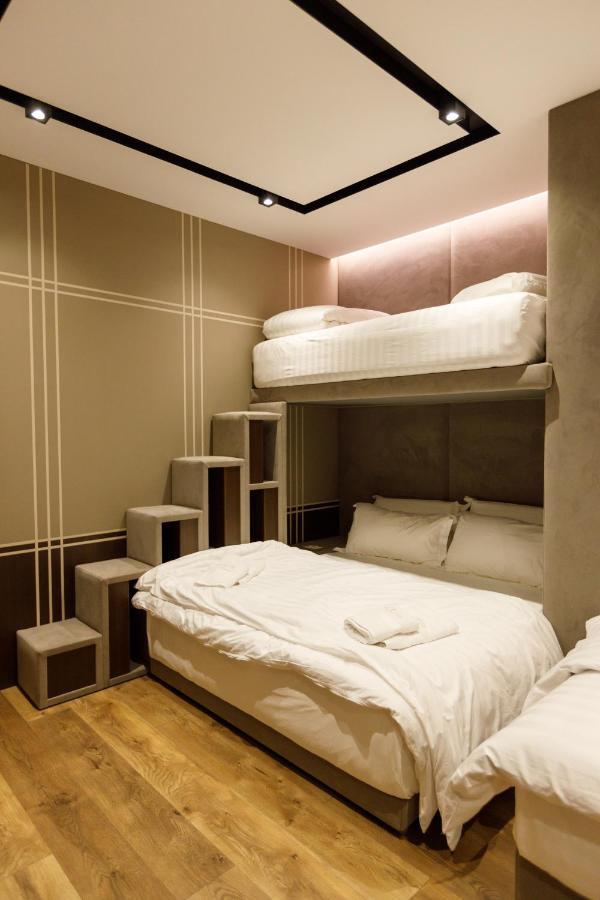 Hotel Portside Gf Vlore Bagian luar foto